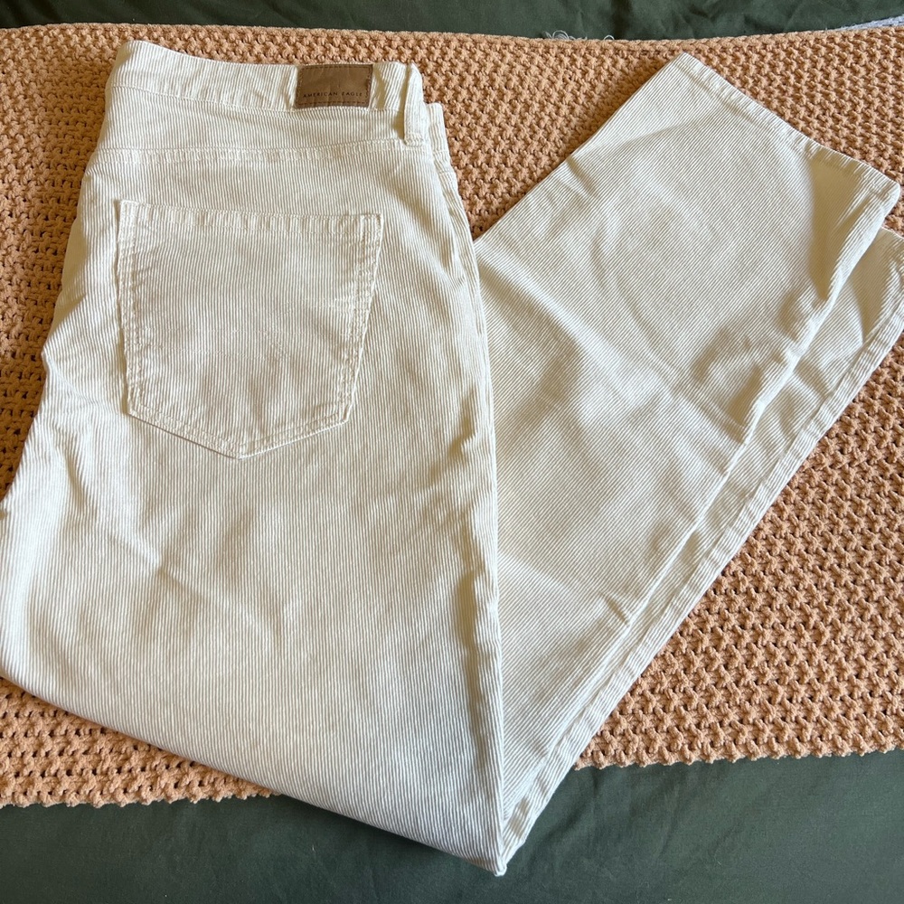 American Eagle corduroy Jeans